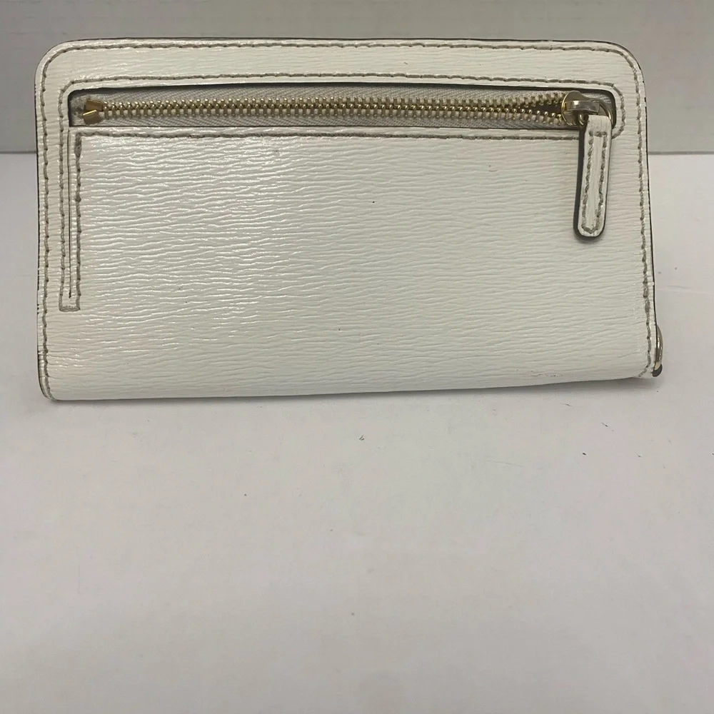Michael Kors Cream Jet Set Travel Wallet with Gold Accents
